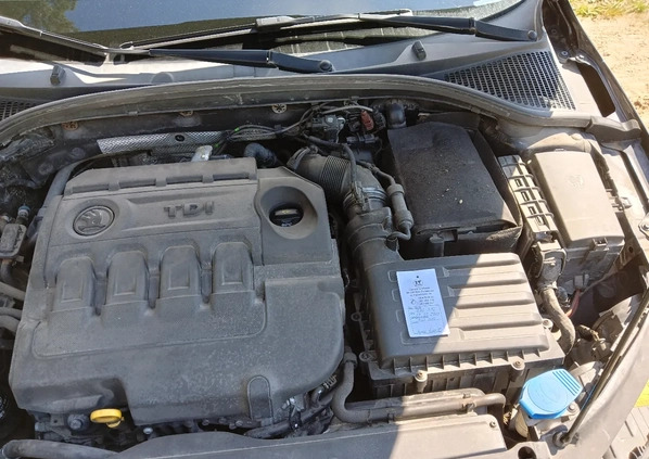Skoda Octavia cena 50430 przebieg: 146000, rok produkcji 2016 z Gdynia małe 92